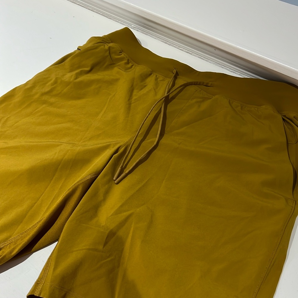 Lululemon men’s shorts